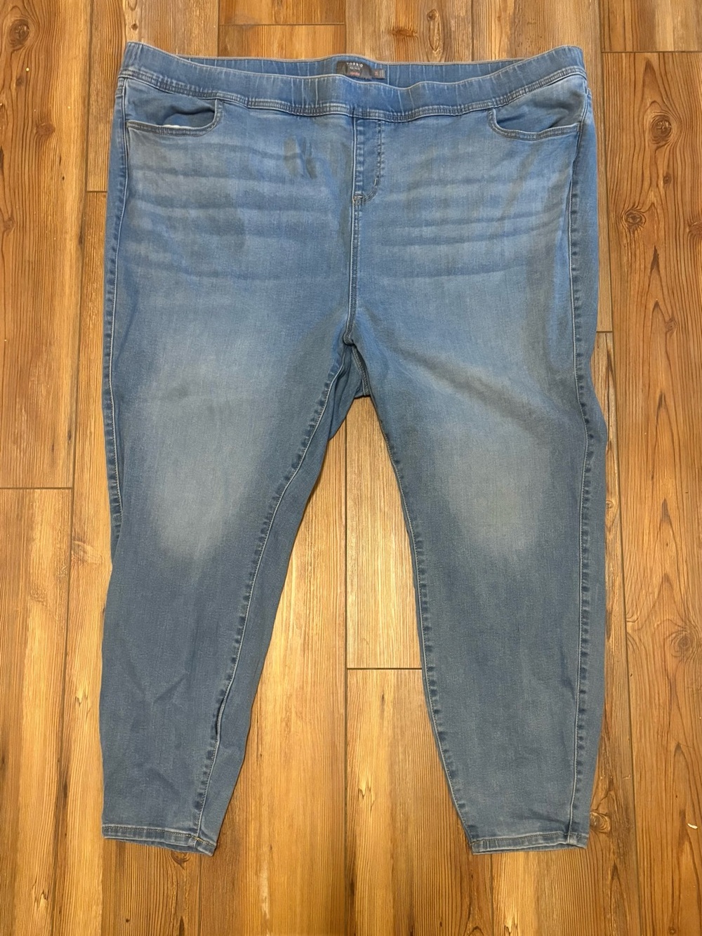 Torrid Light Wash Blue Skinny Jeans